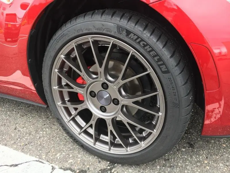 Pilot Sport 5を装着したNDロードスター