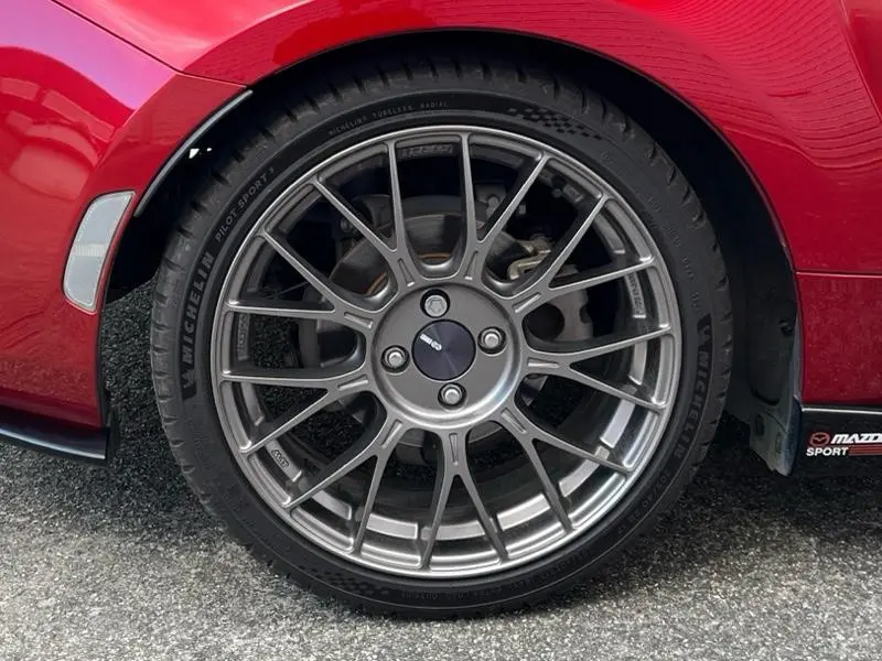 Pilot Sport 5を装着したNDロードスター