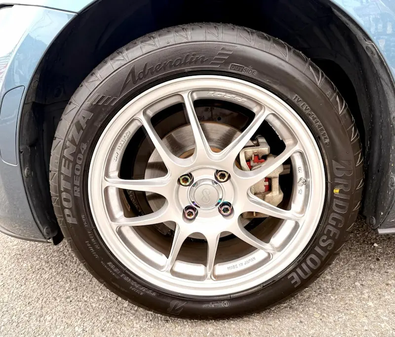 POTENZA Adrenalin RE004を装着したNDロードスターの写真