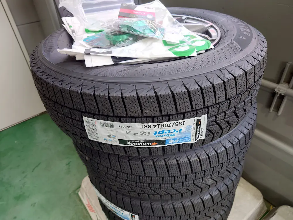 タイヤフッドから交換店舗に届いたHANKOOKスタッドレスとホイールのセット(2026年2月)