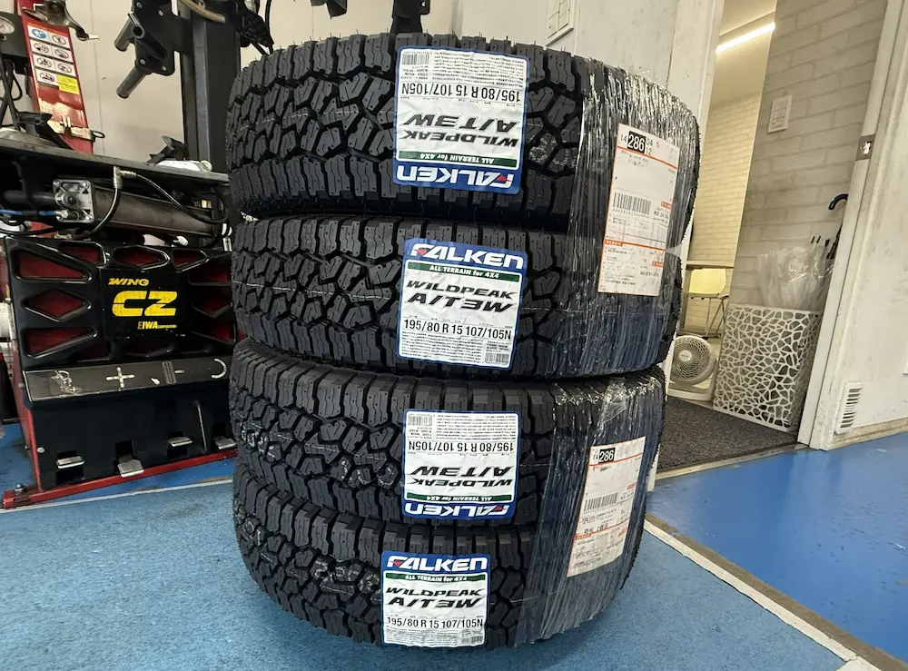 タイヤフッドからタイヤ交換店舗に届いていたFALKEN WILDPEAK A/T3W(2026年5月)