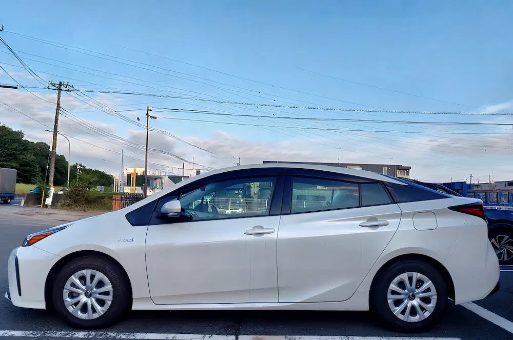 プリウスのタイヤ交換前の画像